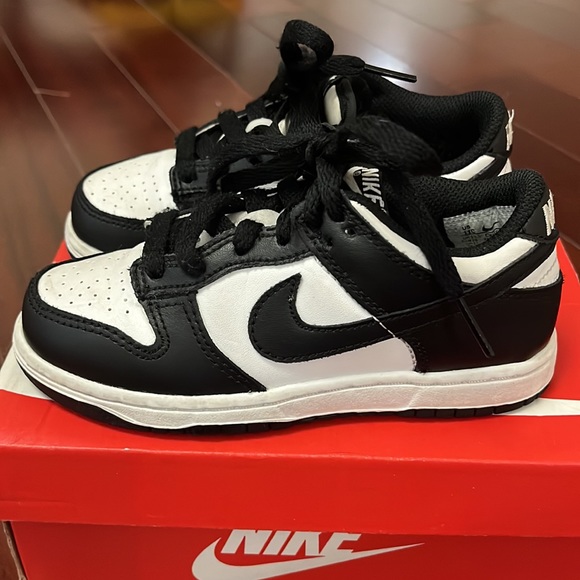 Kids Nike dunk low panda - Picture 4 of 8